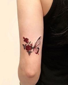 tatuagem de borboleta na canela