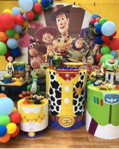 Toy Story com cilindro